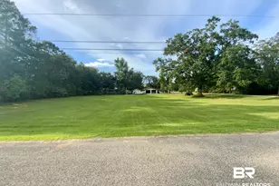 511 N Day Ave, Bay Minette, AL 36507 - Photo 6