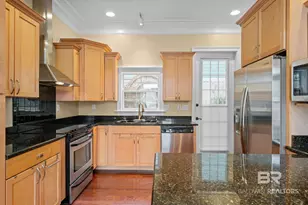 365 S Section St, Fairhope, AL 36532 - Photo 10