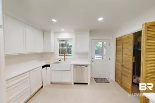 22 Hurlbert St, Mobile, AL 36607 - Photo 10