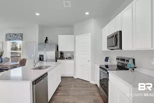 11801 Volga Dr, Fairhope, AL 36532 - Photo 2