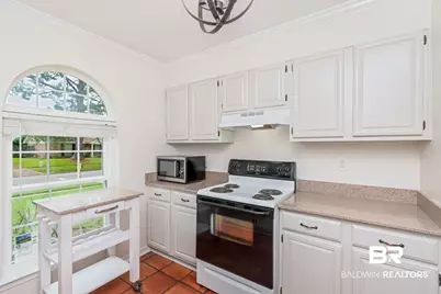 2300 E Christopher Drive E, Mobile, AL 36609 - Photo 18