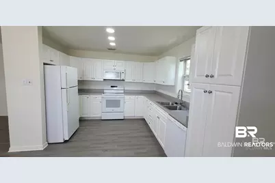 9090 Bay Pines Road, Elberta, AL 36530 - Photo 2