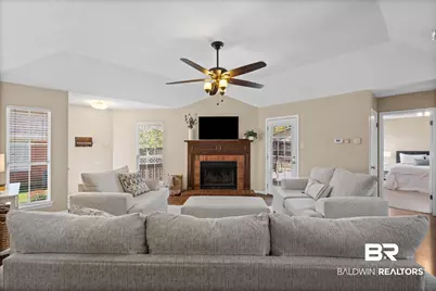 1004 Louise Avenue, Mobile, AL 36609 - Photo 2