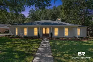 1908 Bent Tree Ct, Mobile, AL 36609 - Photo 2