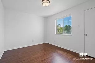 210 S Mobile St, Fairhope, AL 36532 - Photo 14