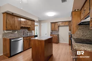499 Ridgewood Dr, Daphne, AL 36526 - Photo 16