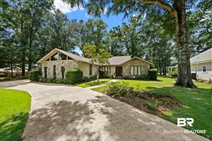 499 Ridgewood Dr, Daphne, AL 36526 - Photo 2