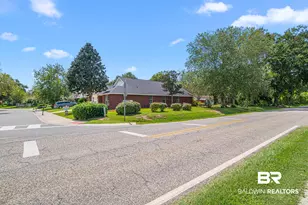 141 Kemper Ln, Fairhope, AL 36532 - Photo 2