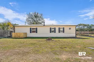 102 S Wren Ln, Robertsdale, AL 36567 - Photo 4