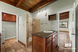 427 Vancouver St, Pensacola, FL 32507 - Photo 38