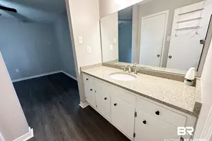 1109 McNeil Ave, Mobile, AL 36609 - Photo 8