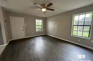1109 McNeil Ave, Mobile, AL 36609 - Photo 6