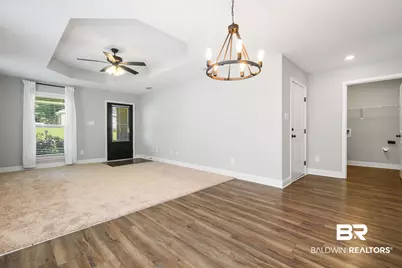 1137 S Forest Glen Drive, Mobile, AL 36618 - Photo 4