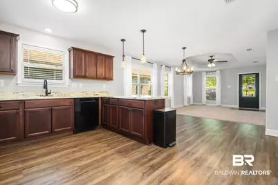 1137 S Forest Glen Drive, Mobile, AL 36618 - Photo 8
