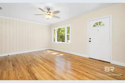 2566 Riverside Drive, Mobile, AL 36605 - Photo 8