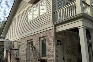 111 Magnolia Ave, Fairhope, AL 36532 - Photo 2