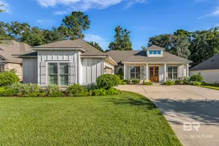 621 Sharpsburg Ave, Fairhope, AL 36532 - Photo 1