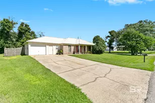 202 W Hamm St, Summerdale, AL 36580 - Photo 2
