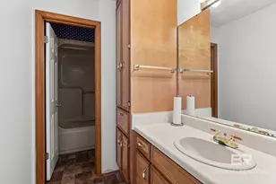801 Highpoint Cir, Mobile, AL 36693 - Photo 18