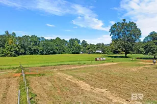 808 S White Ave, Bay Minette, AL 36507 - Photo 22
