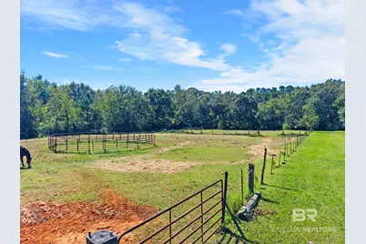 808 S White Avenue, Bay Minette, AL 36507 - Photo 4