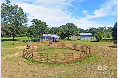 808 S White Avenue, Bay Minette, AL 36507 - Photo 2