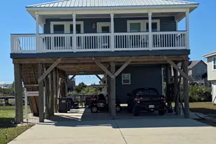 647 Bonita Ct, Gulf Shores, AL 36542 - Photo 2