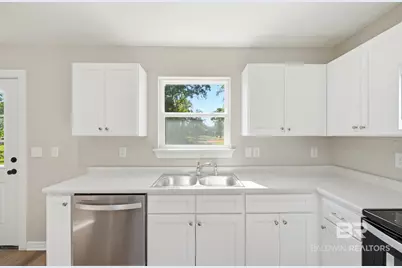 107 W 15th Street, Bay Minette, AL 36507 - Photo 10