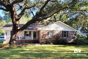 573 Ridgewood Dr, Daphne, AL 36526 - Photo 1