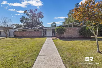 3913 Pembrocke Avenue, Mobile, AL 36608 - Photo 1