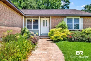 102 Lake Forest Blvd, Daphne, AL 36526 - Photo 1