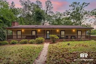 806 Lakeview Dr, Bay Minette, AL 36507 - Photo 1
