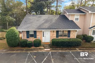 320 Volanta Ave, Fairhope, AL 36532 - Photo 1