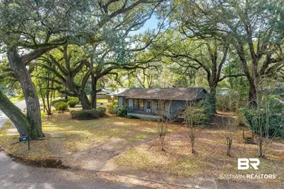 907 Dauphine Circle, Daphne, AL 36526 - Photo 1