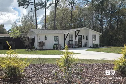 422 Barclay Avenue, Fairhope, AL 36532 - Photo 1