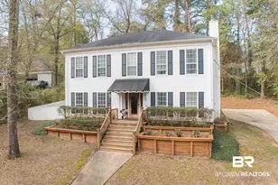 689 Ridgewood Dr, Daphne, AL 36526 - Photo 1