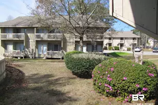1050 N Seacliff Dr, Daphne, AL 36526 - Photo 1