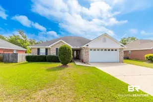 2377 Twin Pines Cir, Gulf Shores, AL 36542 - Photo 1