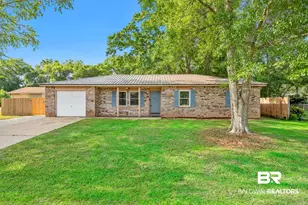 421 Cedar Ct, Foley, AL 36535 - Photo 1