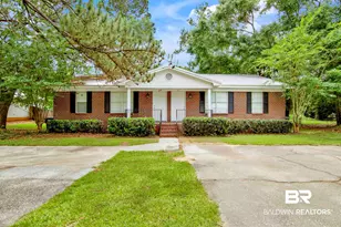 309 Peachtree Ave, Foley, AL 36535 - Photo 1