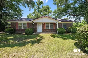 206 W Magnolia St, Bay Minette, AL 36507 - Photo 1