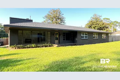 703 Bellangee Avenue, Fairhope, AL 36532 - Photo 1