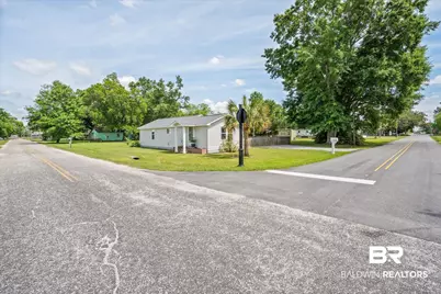 207 W Jefferson Avenue, Summerdale, AL 36580 - Photo 1