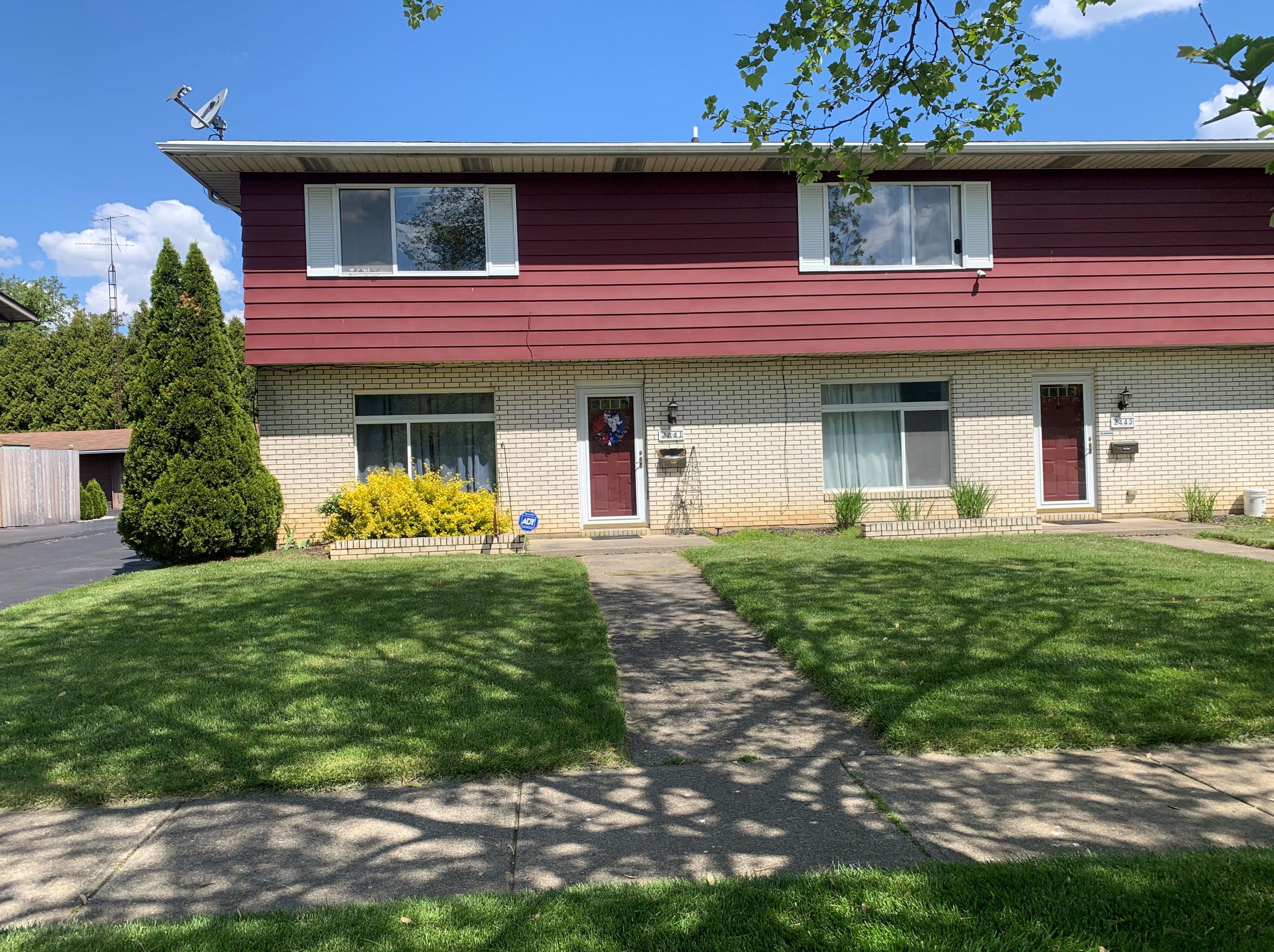 2441 Red Coach Dr, Springfield, OH 45503