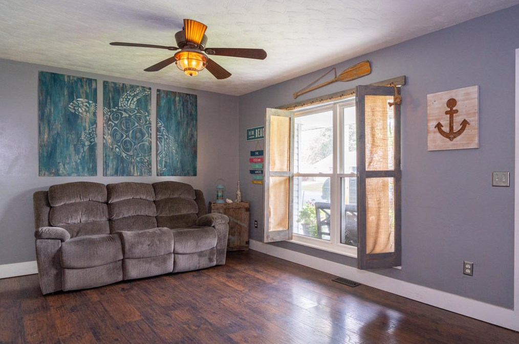 1290 Colorado Dr, Xenia, OH 45385