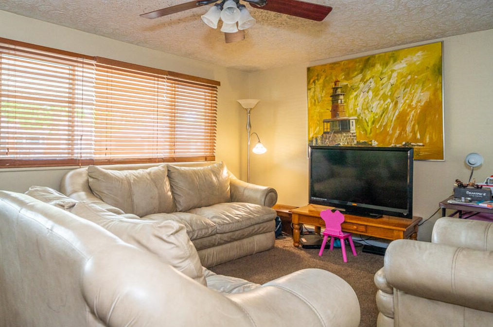4564 Korner Dr, Dayton, OH 45424-5928