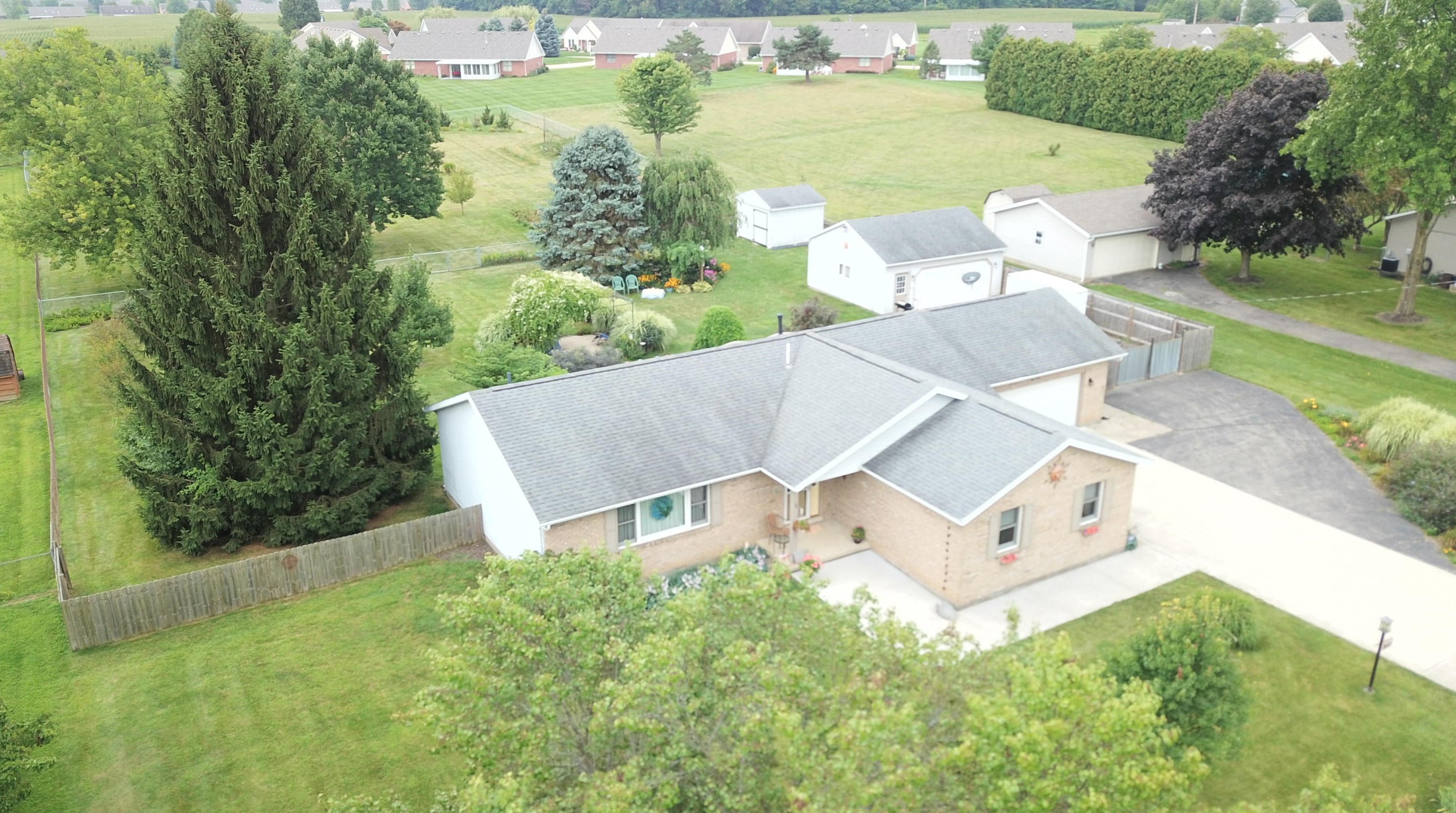 1725 Willow Rd, Springfield, OH 45502