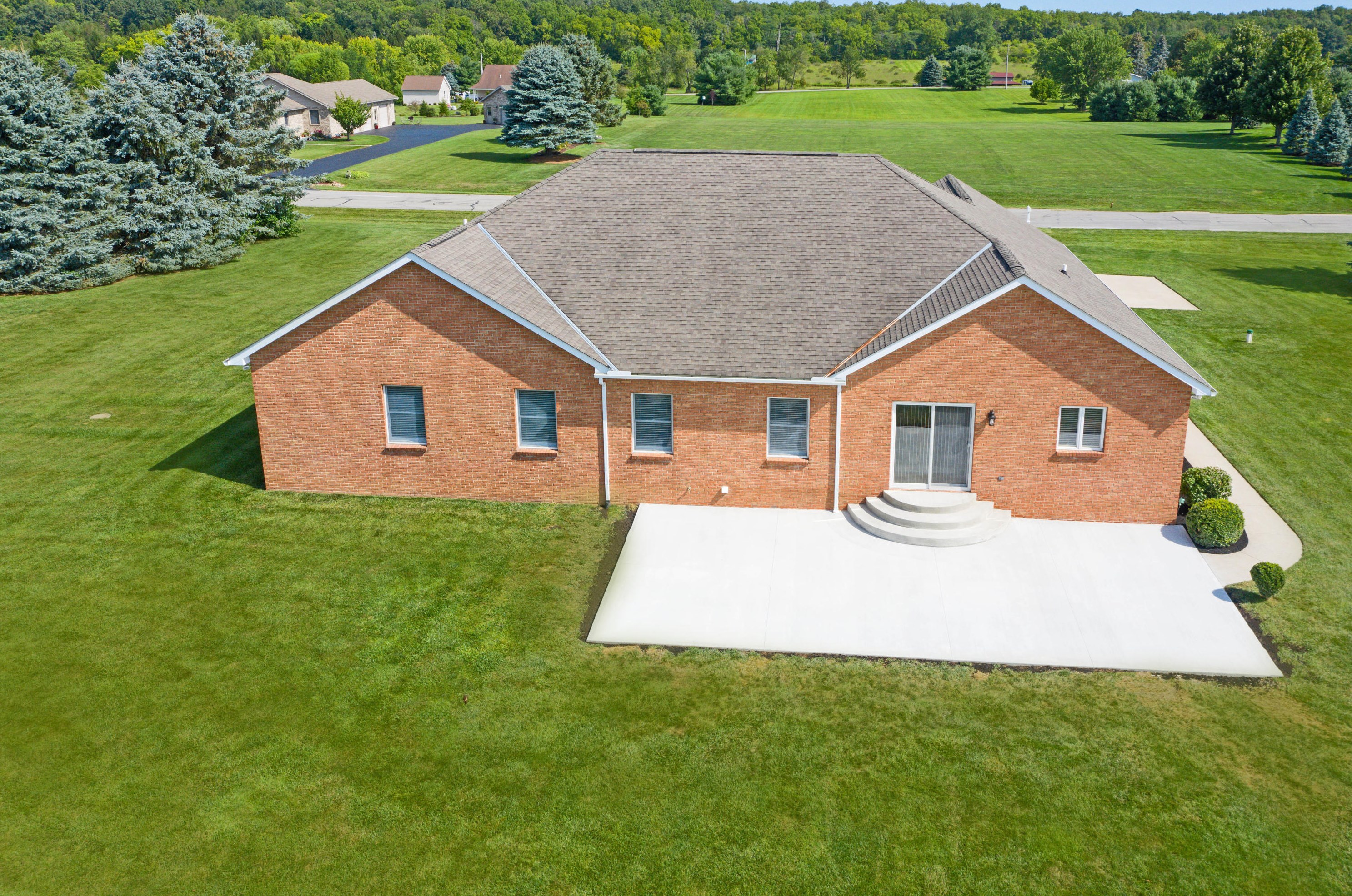 4346 Kress Dr, Bellefontaine, OH 43311