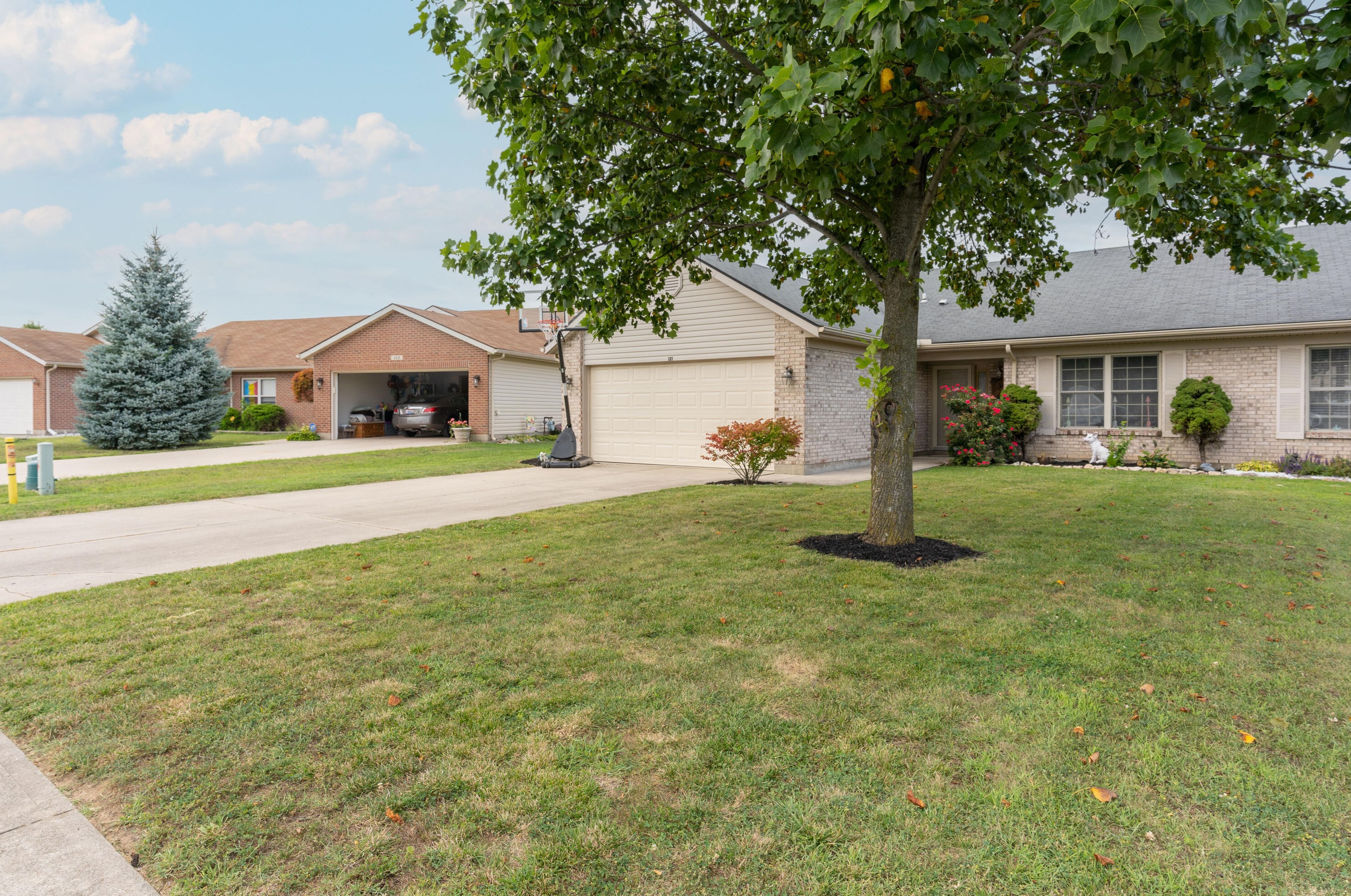 121 Brumbaugh Ct, Englewood, OH 45322