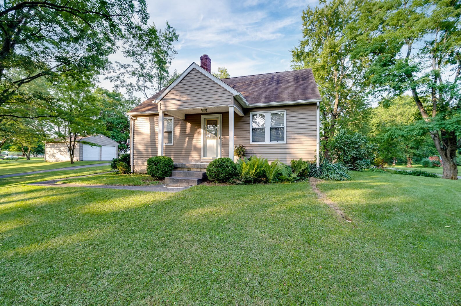 6201 New Carlisle Pike, Springfield, OH 45504